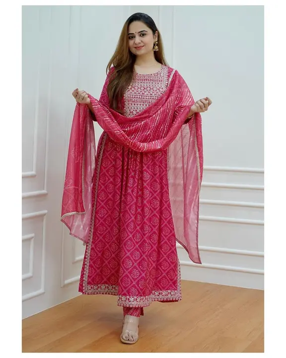 Kurti 3 pc set uploaded by Limited Edition on 4/29/2023