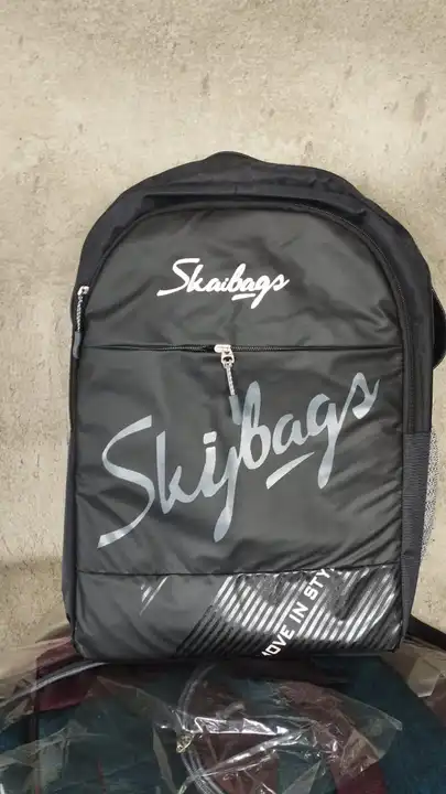 Backpack  uploaded by Jdsp enterprise📱 9883335224📱 on 4/29/2023