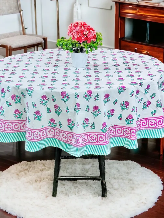 ROUND TABLE COVER  uploaded by business on 4/30/2023