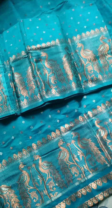 Pure pat ( Assame silk) uploaded by Looks boutique on 4/30/2023