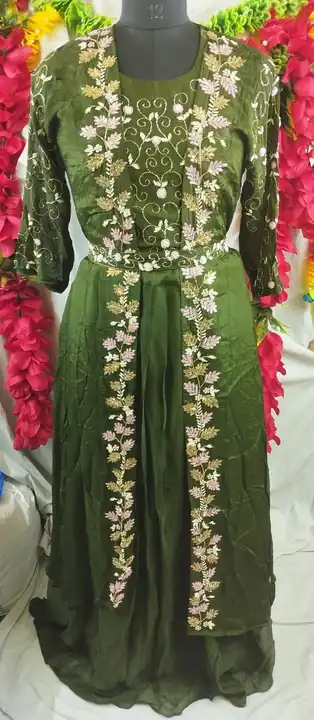 Gown Indo western  uploaded by Shree kajal boutique on 4/30/2023