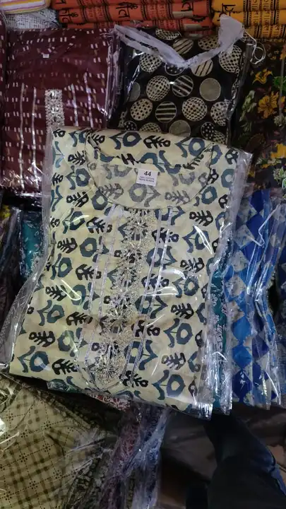 Cotton Kurti With Pent  uploaded by Divyanshi fashion on 4/30/2023