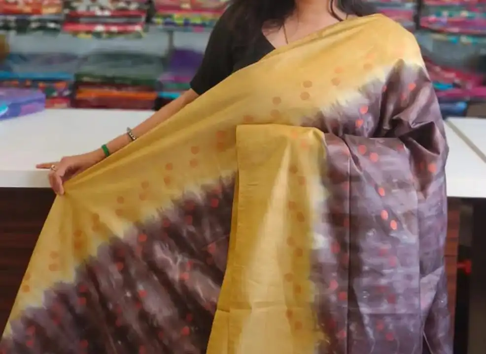 Attractive Collection's 🌾

Kota Viscose silk saree with Weaving design dutta body 

👉🏻 uploaded by Aayesha Handloom on 4/30/2023