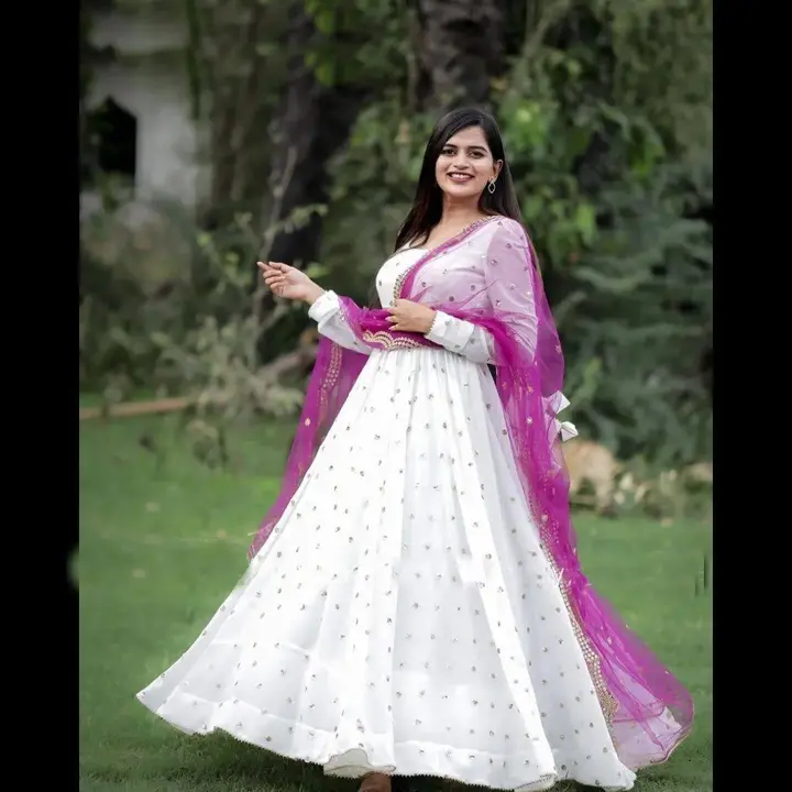 Pink mirror worked Dupatta*. uploaded by business on 5/1/2023