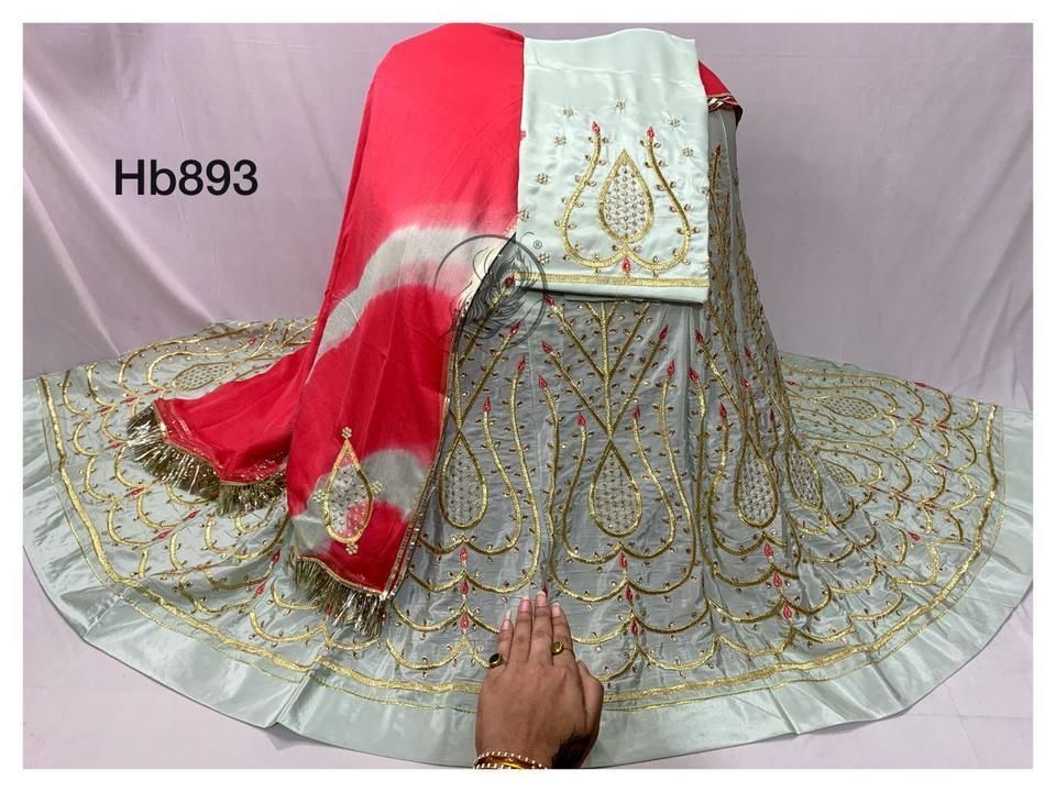 Beautiful crep silk material with hamrai pure odhna . uploaded by business on 3/8/2021