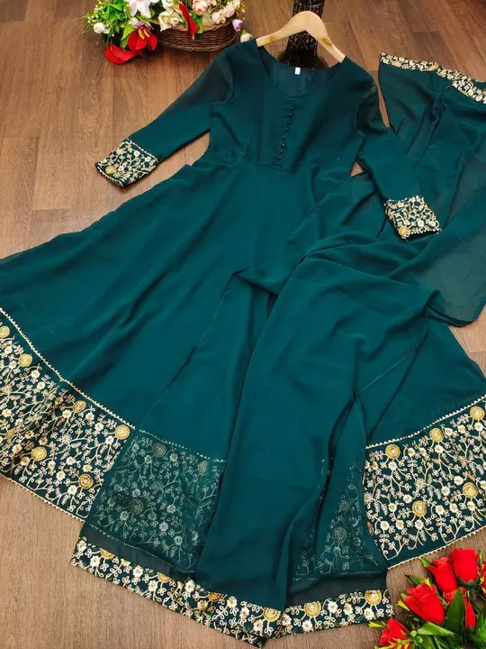 Kurti uploaded by Villa outfit on 5/1/2023