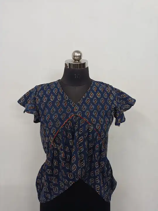 Short Top uploaded by Kutch Arts on 5/2/2023