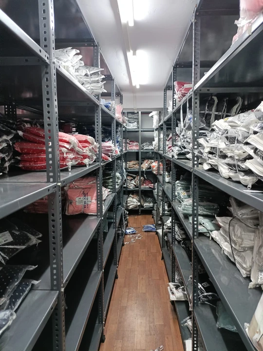 Warehouse Store Images of iQueen Lifestyle