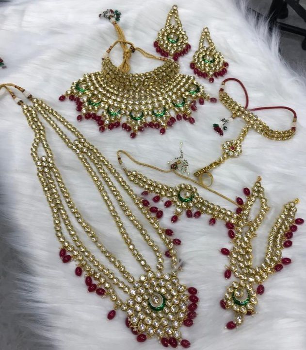 Post image Manufacturer of kundan #bridel #jewellery
Dm or whatsapp for order +918080595267