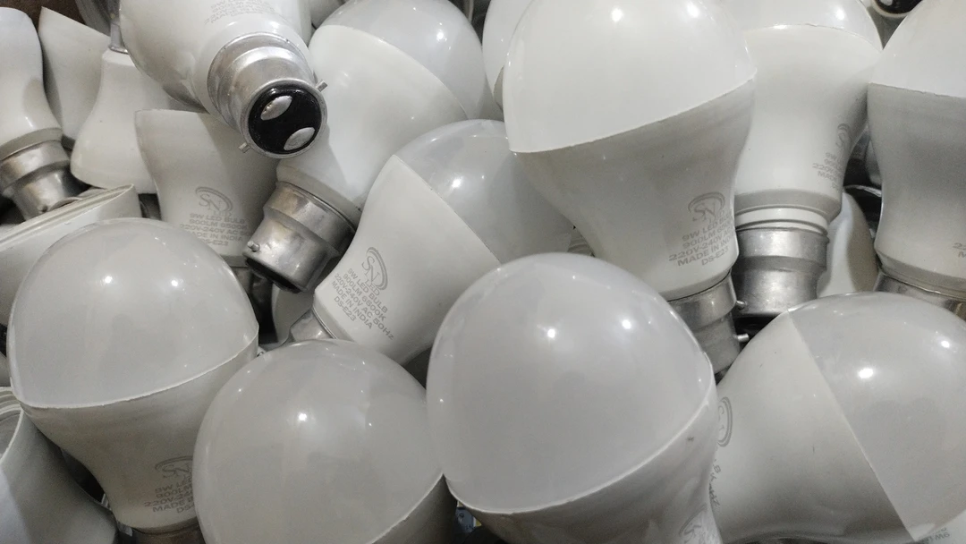 9&7 watt bulb  uploaded by Piyush enterprises on 5/2/2023