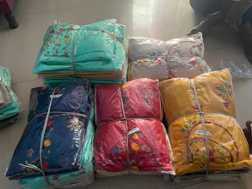 *KGN LOT SHOT PRESENT*
*DEAL WITH BENEFITS*

KURTI PLAZO TOTAL FRESH MAAL

5 colour 

150 pis 

*RAT uploaded by business on 5/2/2023