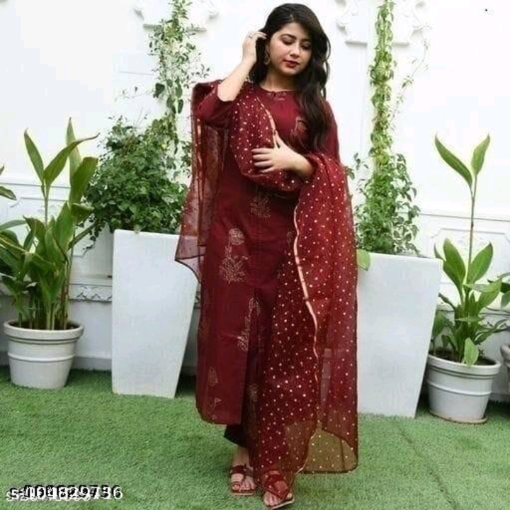 Kurti set & sarees  uploaded by Kumud Collection  on 5/3/2023