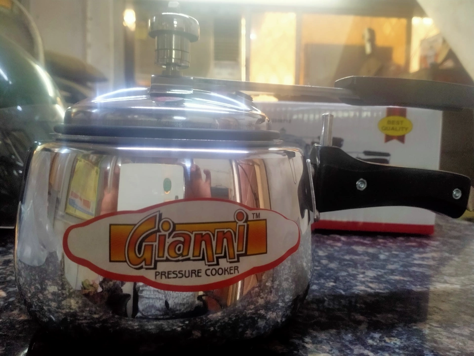 Cook#cooker#pressurecoker#pressure cooker uploaded by Maheshwari appliances on 5/3/2023