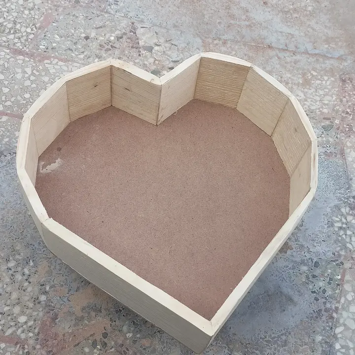 Heart shape pine wood tray  uploaded by Shree sai wooden craft on 5/3/2023