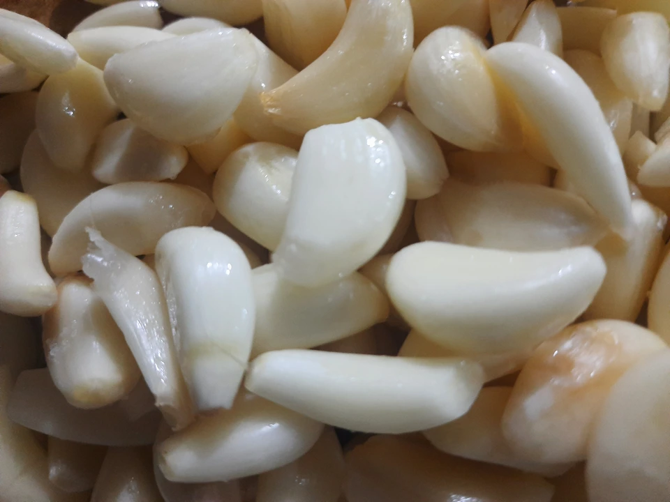 frozen peeled garlic per kg uploaded by business on 5/4/2023