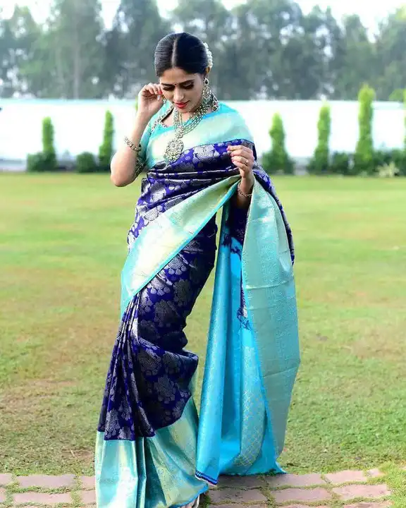 Saree uploaded by Taha fashion online store on 5/4/2023