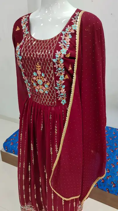 Nyra cut kurti set uploaded by Taha fashion online store on 5/4/2023