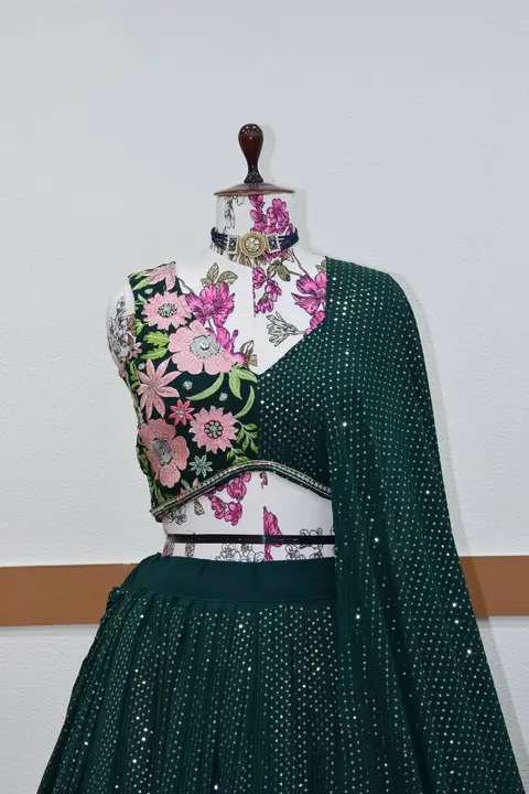 Lengha choli uploaded by Villa outfit on 5/4/2023