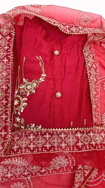Post image *New Design* 
 *Pure Fabric* 
Pure Dola Silk Heavy Handwork Kurti With Heavy Embroidery Dupatta At Manufacturing Rate 1300/- Only.

Size- 40,42,44
Shipping 80₹
Ready To Ship 🚢
Rg