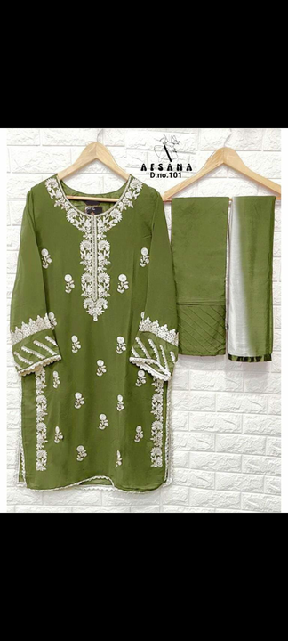 Pakistani stiched dress uploaded by SIGNORA on 5/4/2023