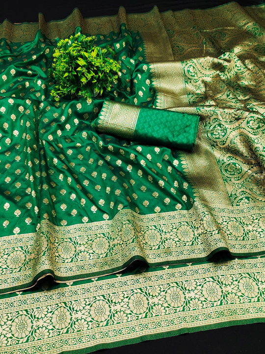Kanjivaram silk saree with rich pallu uploaded by Suyukti fab on 5/4/2023