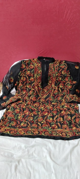 Lucknowi chikan kurti uploaded by Z.m Lucknowi chikan arts on 5/5/2023