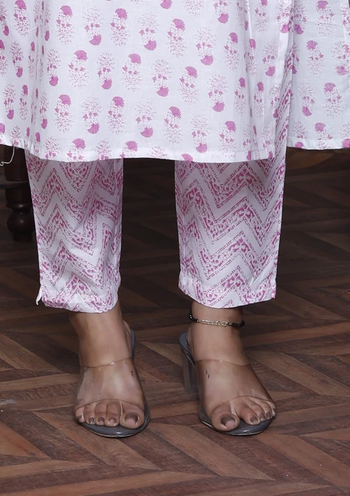 Cotton printed kurti pant set
Size: M,L,XL,XXL,3XL
Fabric: Cotton
Kurti Length: 44inch
Pant length:  uploaded by Ganpati handicrafts  on 5/5/2023