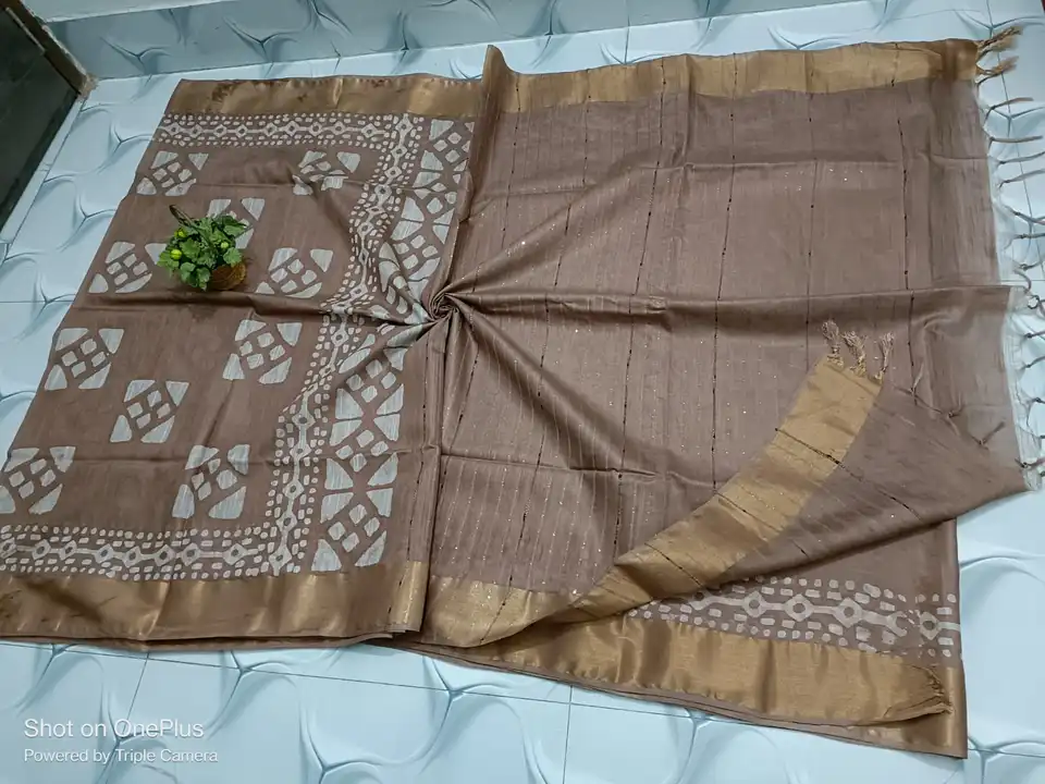 Handloom batik print design saree  uploaded by Peehu handloom  on 5/5/2023