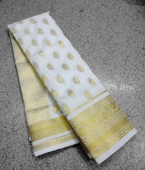 White satin silk saree with hold zari uploaded by business on 5/5/2023