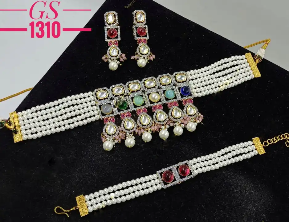 Ad daimand nacklace set uploaded by Sb designs on 5/6/2023