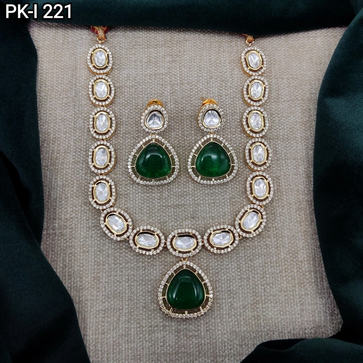 Polki Kundan necklace set  uploaded by Sb designs on 5/6/2023