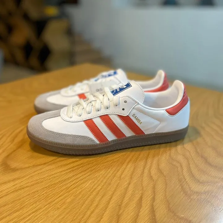 Adidas uploaded by Brand surplus on 5/6/2023