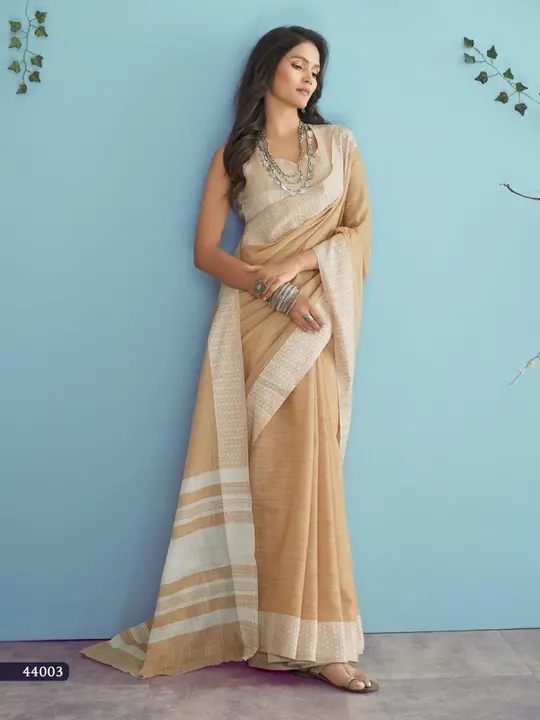 Soft linen silk with chickenkari weaved border  uploaded by Suma saree  on 5/6/2023