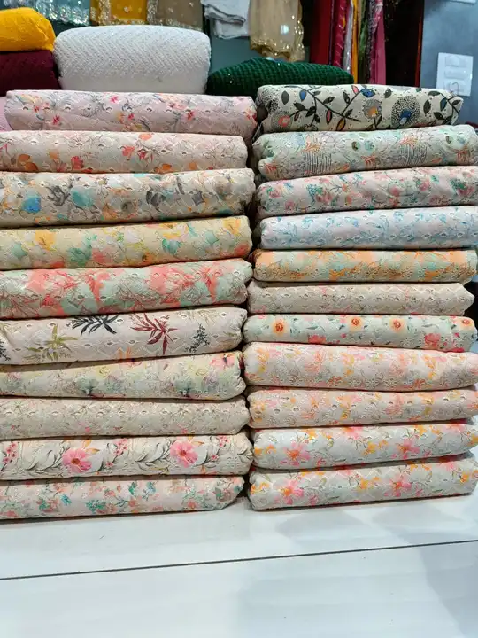 Post image 😍*_pc cotton hakoba (borar)_*😍
             *With exclusive digital print*
WIDTH-44''
EMBRROIDERY-36-38''
PRINT WIDTH 42-43"
LENGTH 99-100
CONFIRM YOUR ORDERS SOON...
MORE ENQUIRY PLEASE DM