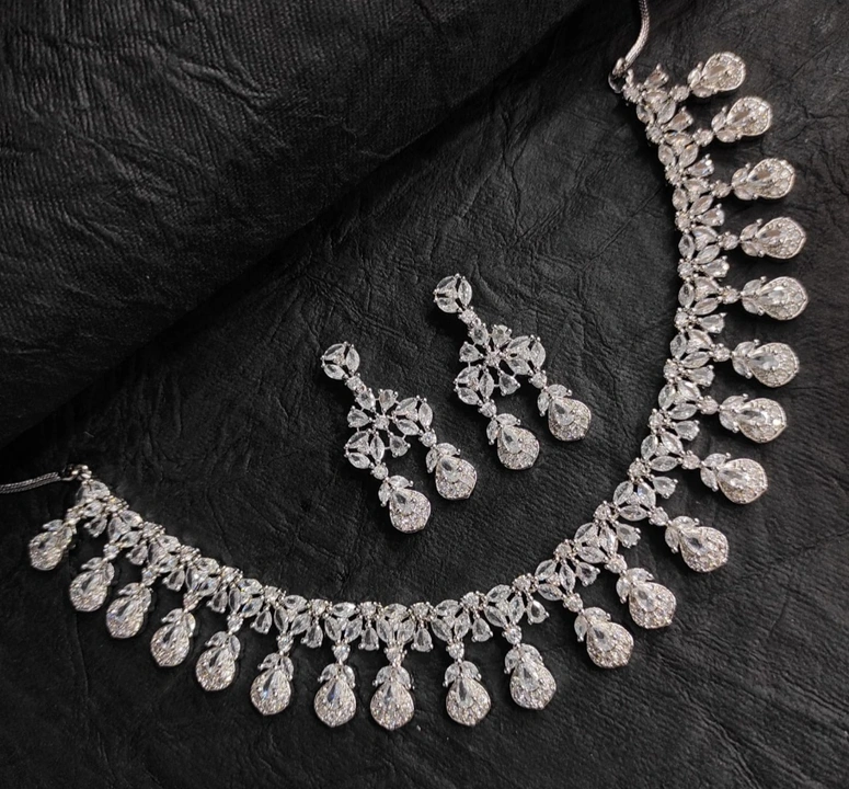 Necklace & earrings  uploaded by Jewel paradise on 5/6/2023