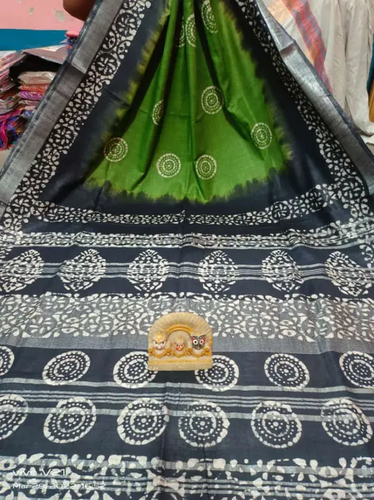 Batick print cotton saree uploaded by business on 5/6/2023