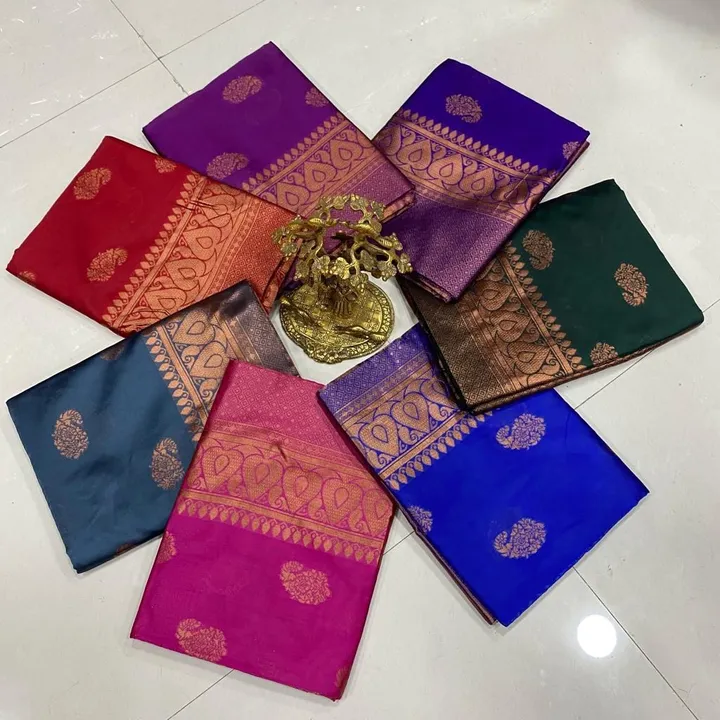 Banarasii sarees  uploaded by Villa outfit on 5/7/2023