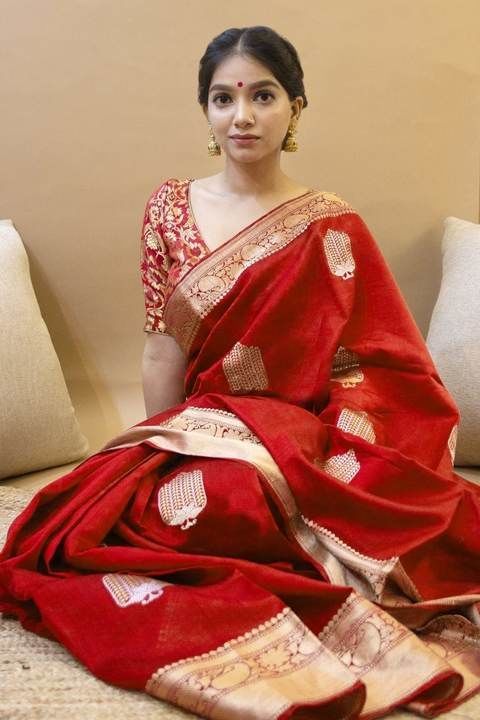 Banarasi red silk saree uploaded by Zaiba vesture on 3/9/2021