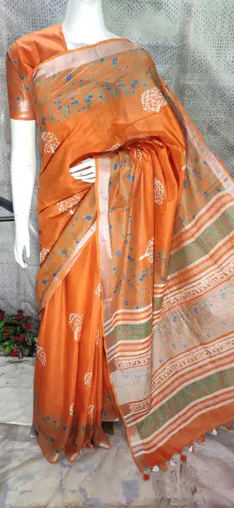 Printed silk saree  uploaded by WeaveMe India on 5/7/2023
