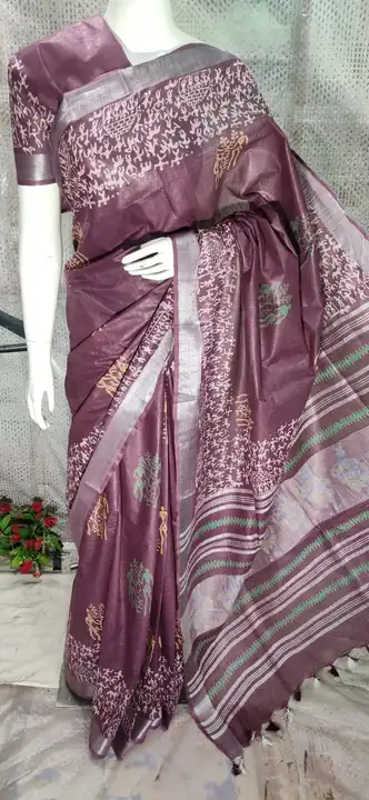 Printed silk saree  uploaded by WeaveMe India on 5/7/2023