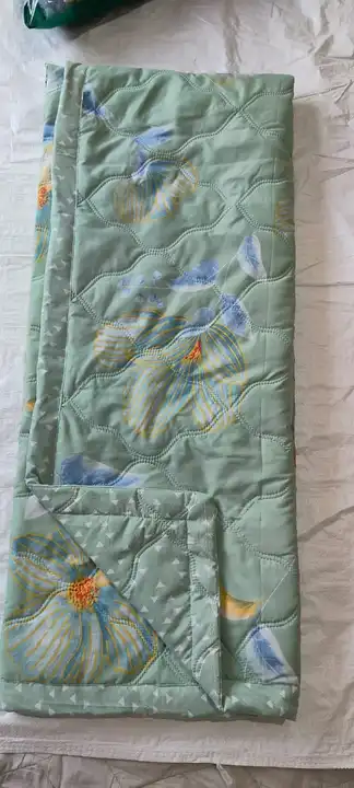 A c comforter (Double Bed) uploaded by ANU INTERNATIONAL on 5/8/2023