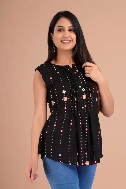 Print top  for girls women  uploaded by Shree shyam fashions on 5/8/2023