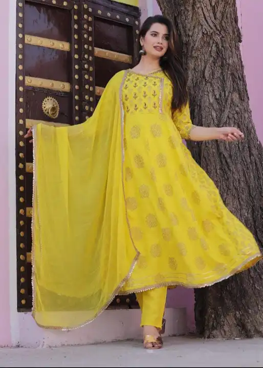 M to XXL, AAA+ PREMIUM HEAVY RAYON  KURTI PANT WITH DUPATTA  uploaded by Online Ladies Dresses on 5/8/2023