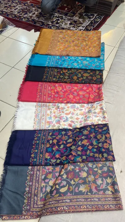 Product uploaded by Om narayan handloom shawls on 5/8/2023