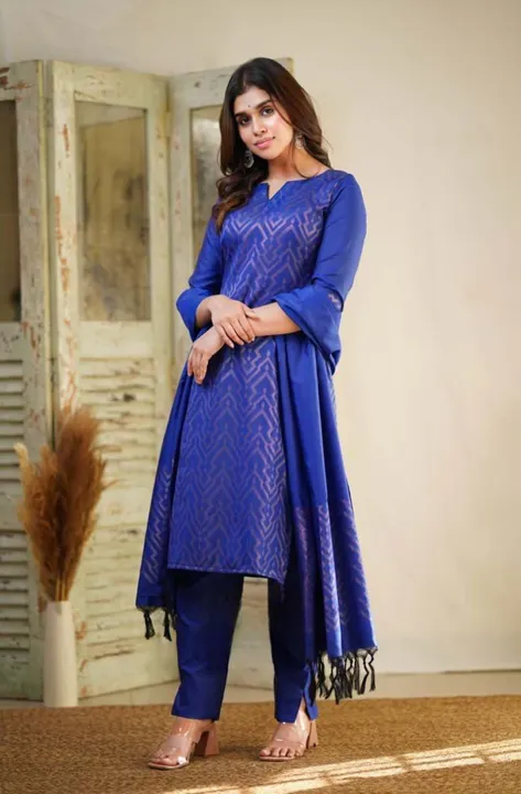 Gown uploaded by Taha fashion from surat on 5/8/2023