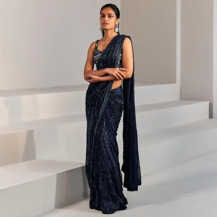 Sarees  uploaded by Villa outfit on 5/9/2023