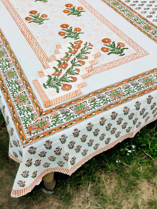 *Hand Block Printed Premium Dinning Table Cover With Nepkins for 6 Seater*

Table Cover Size :- 60x9 uploaded by Srhi Goga Ji Maharaj hand black print on 5/9/2023