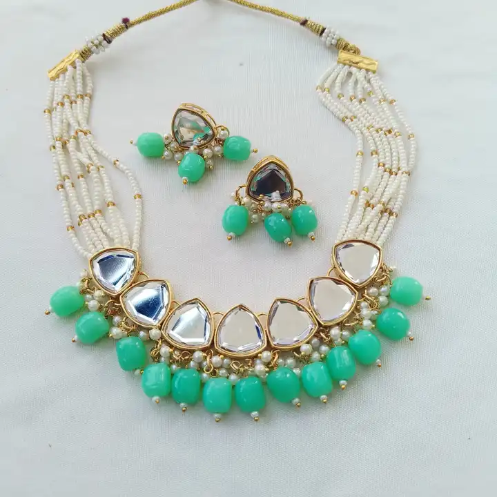 Kundan choker  uploaded by Affordable earrings collection  on 5/9/2023