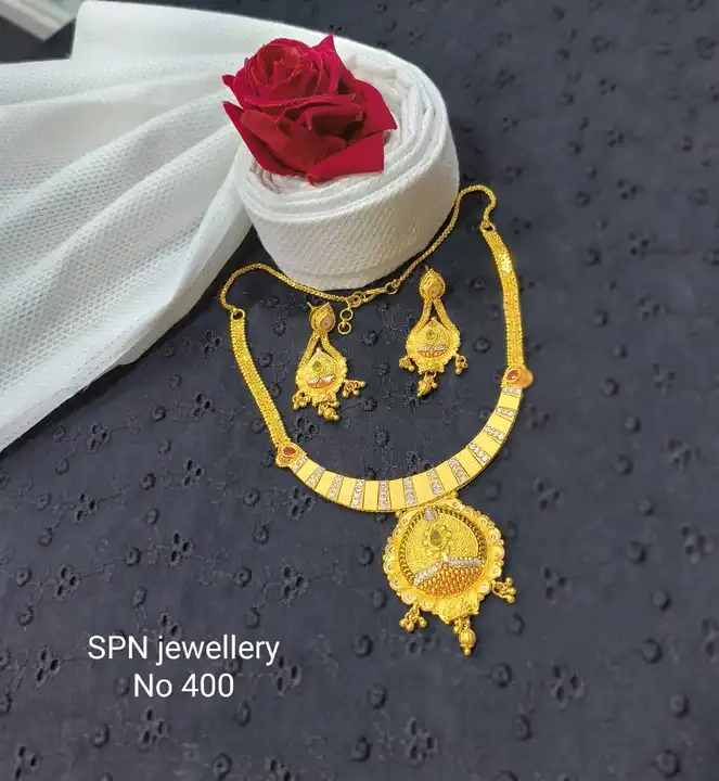 Necklace uploaded by New Maa Online Shopping on 5/9/2023