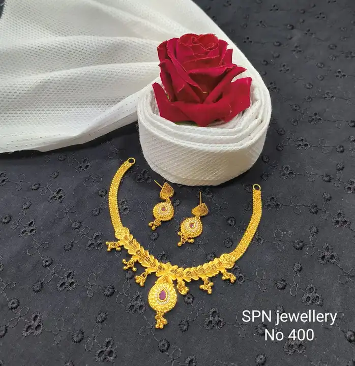 Necklace uploaded by New Maa Online Shopping on 5/9/2023